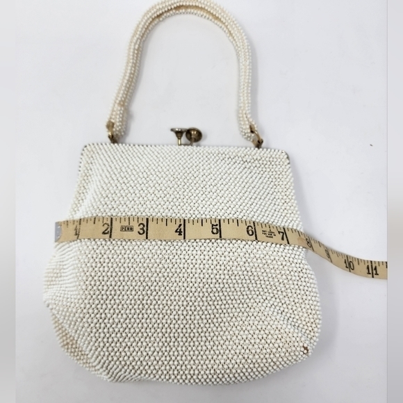Vintage White Beaded‎ Clasp Handbag - Picture 6 of 11
